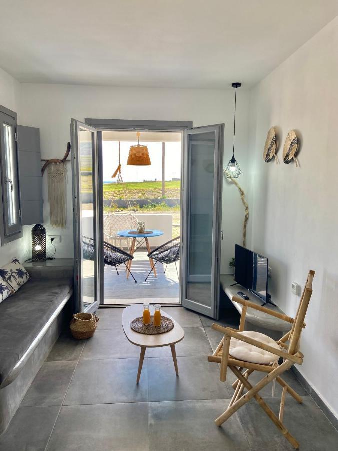 Aeron Suites Éxo Goniá Екстериор снимка