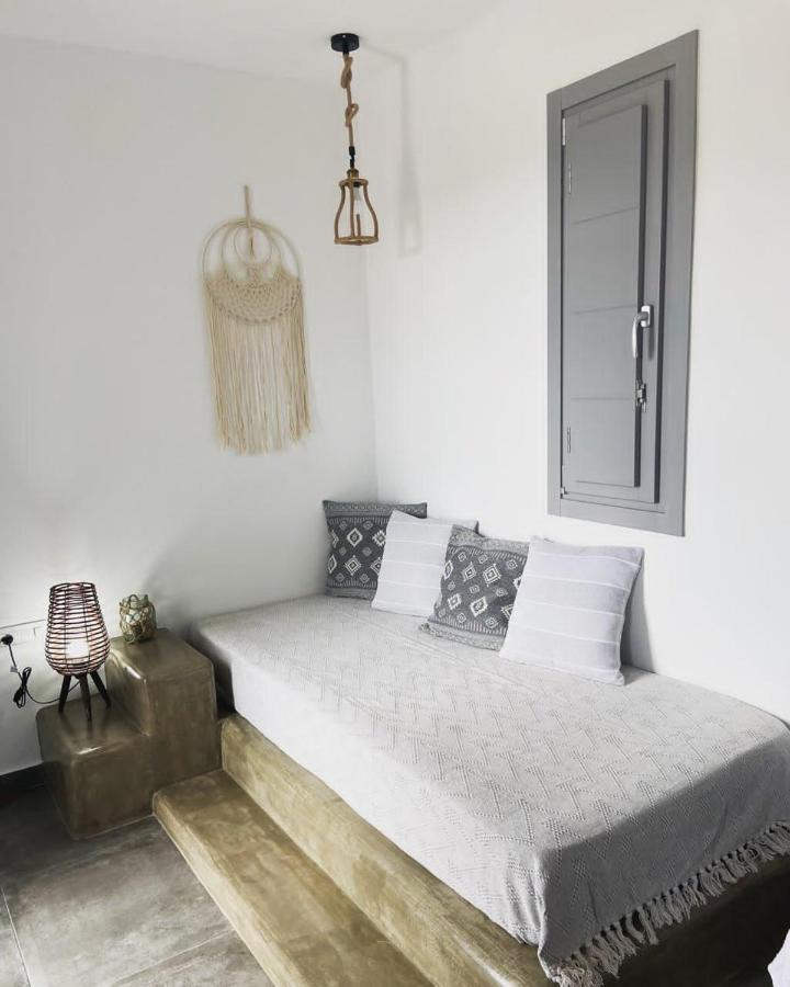 Aeron Suites Éxo Goniá Екстериор снимка
