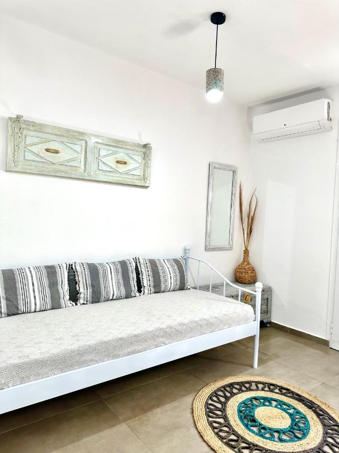 Aeron Suites Éxo Goniá Екстериор снимка
